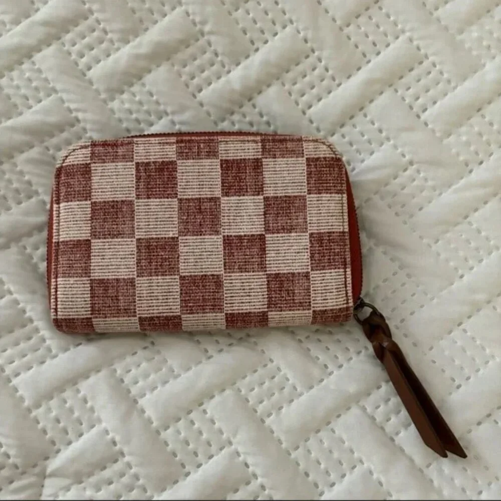 Universal Thread small wallet - Picture 1 of 3